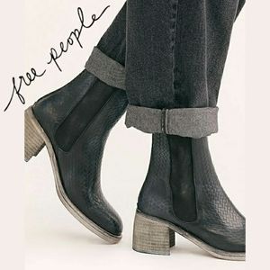 Free People Black Essential Chelsea Boots